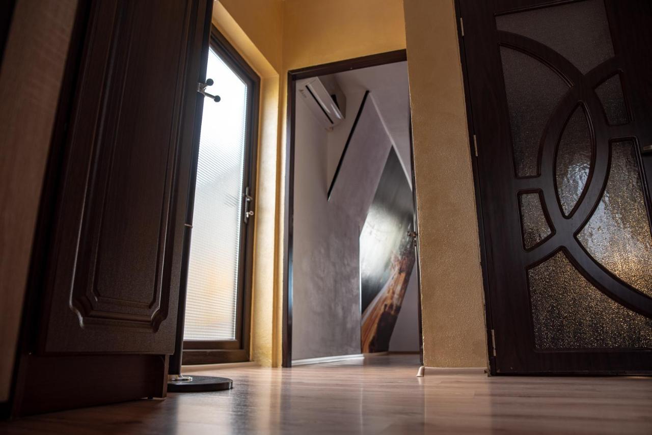 ホテル Casa Robi Pestisani エクステリア 写真