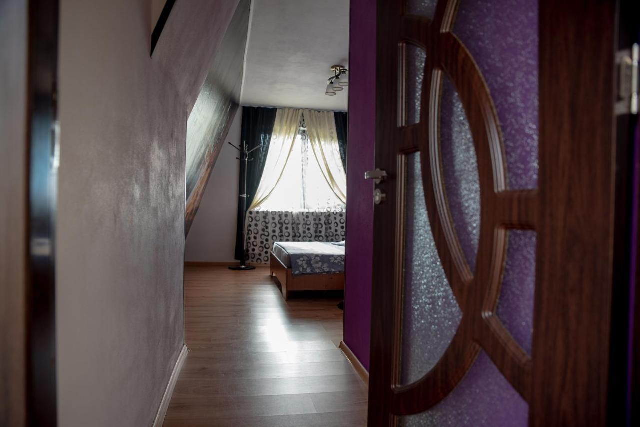 ホテル Casa Robi Pestisani エクステリア 写真